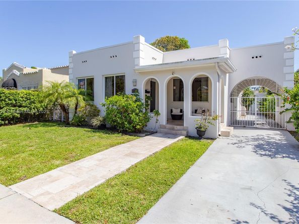 1776 SW 11th Ter, Miami FL 33135