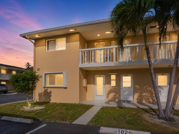 2223 NE 1st Court 101, Boynton Beach FL 33435