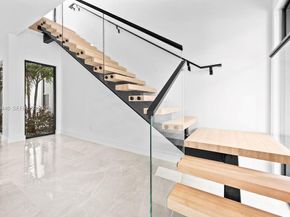 1122 NE 10th Ave, Fort Lauderdale FL 33304