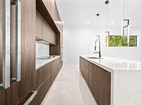 1122 NE 10th Ave, Fort Lauderdale FL 33304