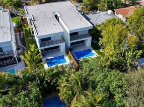 1122 NE 10th Ave, Fort Lauderdale FL 33304