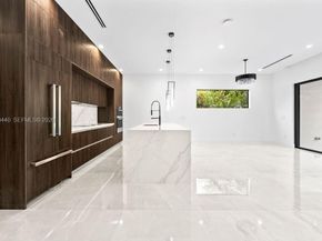 1122 NE 10th Ave, Fort Lauderdale FL 33304