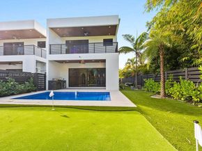 1122 NE 10th Ave, Fort Lauderdale FL 33304