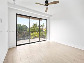 1122 NE 10th Ave, Fort Lauderdale FL 33304