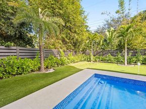 1122 NE 10th Ave, Fort Lauderdale FL 33304