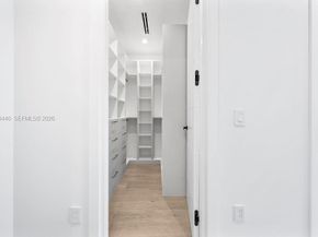 1122 NE 10th Ave, Fort Lauderdale FL 33304