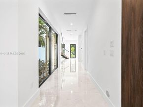 1122 NE 10th Ave, Fort Lauderdale FL 33304