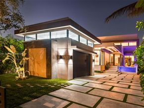 723 NE 77th St, Miami FL 33138