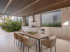 723 NE 77th St, Miami FL 33138