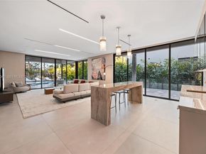 723 NE 77th St, Miami FL 33138