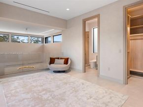 723 NE 77th St, Miami FL 33138