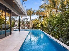 723 NE 77th St, Miami FL 33138