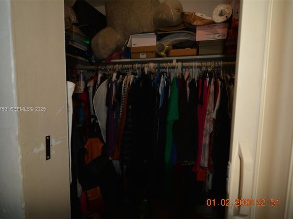 890 E 38th St, Hialeah FL 33013