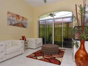 8733 NW 76th Dr, Tamarac FL 33321