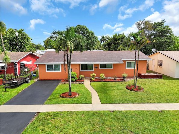 5921 NW 15th St, Sunrise FL 33313