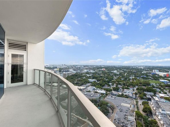 3301 NE 1st Ave H2907, Miami FL 33137