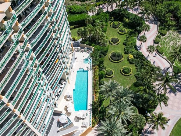 1455 Ocean Dr 811, Miami Beach FL 33139