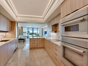 1455 Ocean Dr 811, Miami Beach FL 33139