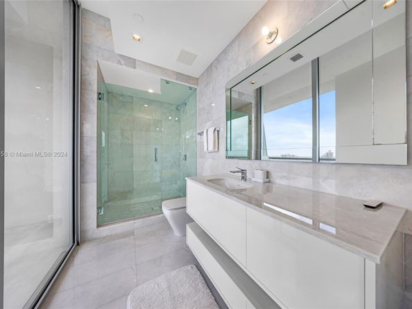 18501 Collins Ave 2502, Sunny Isles Beach FL 33160