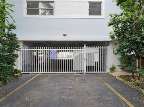221 Meridian Ave 211, Miami Beach FL 33139