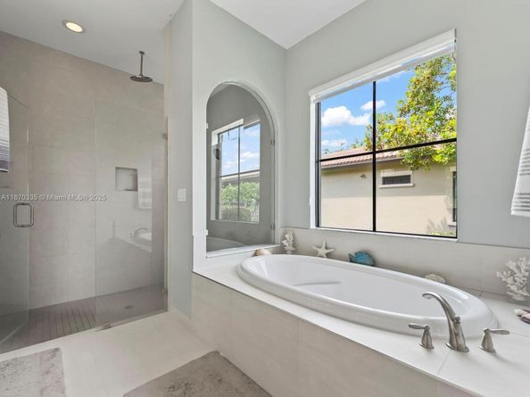 10987 Pinnacle Way, Parkland FL 33076
