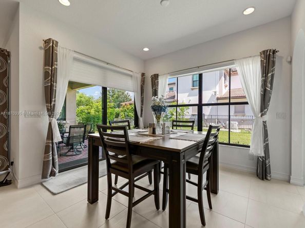 10987 Pinnacle Way, Parkland FL 33076