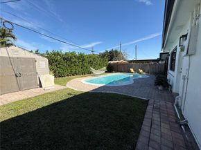 7321 Taylor St, Hollywood FL 33024