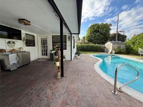 7321 Taylor St, Hollywood FL 33024