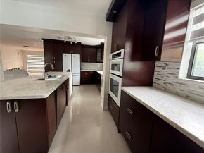 7321 Taylor St, Hollywood FL 33024