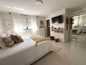 7321 Taylor St, Hollywood FL 33024