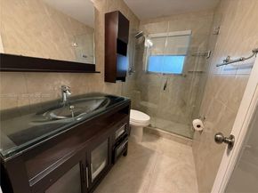 7321 Taylor St, Hollywood FL 33024