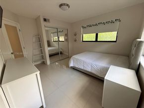 7321 Taylor St, Hollywood FL 33024