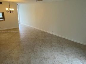 110 Lake Meryl Dr 216, West Palm Beach FL 33411