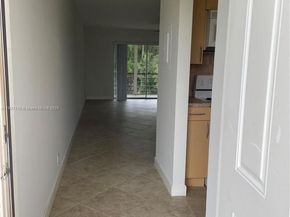 110 Lake Meryl Dr 216, West Palm Beach FL 33411