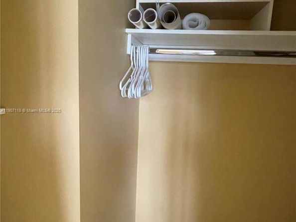 110 Lake Meryl Dr 216, West Palm Beach FL 33411