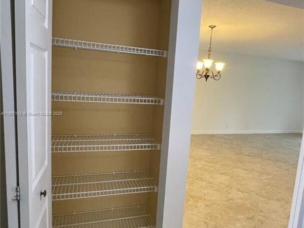 110 Lake Meryl Dr 216, West Palm Beach FL 33411