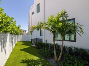 749 Bamboo Dr, Boca Raton FL 33432