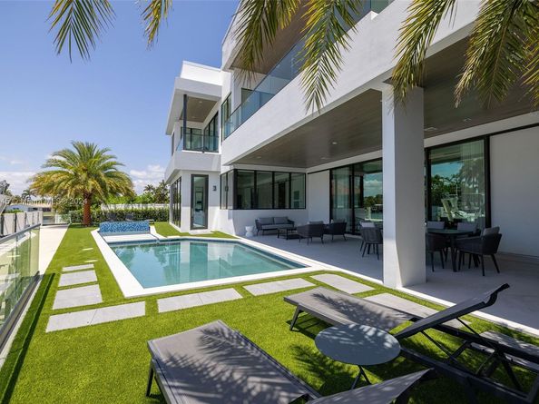 749 Bamboo Dr, Boca Raton FL 33432