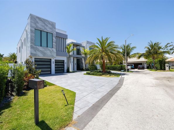 749 Bamboo Dr, Boca Raton FL 33432