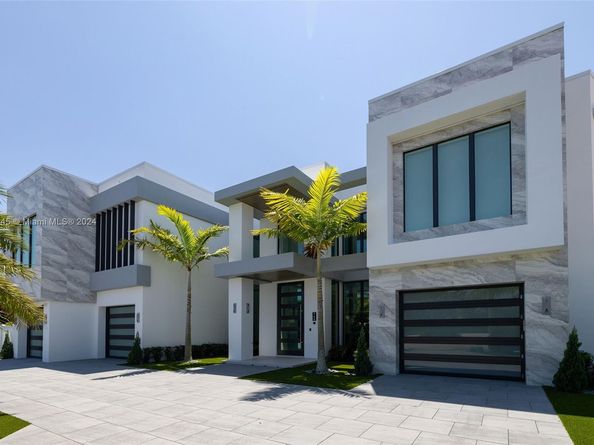 749 Bamboo Dr, Boca Raton FL 33432