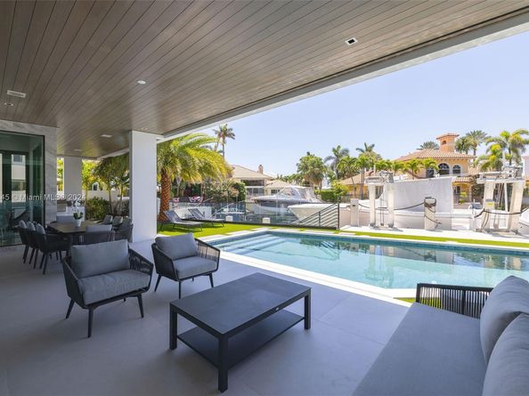 749 Bamboo Dr, Boca Raton FL 33432