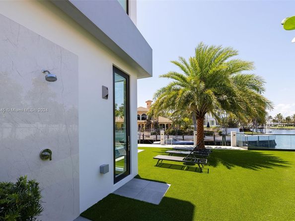 749 Bamboo Dr, Boca Raton FL 33432