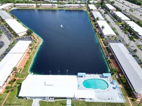 815 SW 10th Ter 20V, Hallandale Beach FL 33009