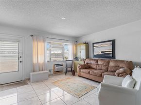 815 SW 10th Ter 20V, Hallandale Beach FL 33009