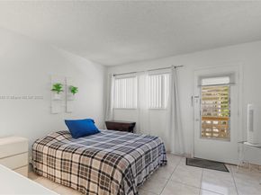 815 SW 10th Ter 20V, Hallandale Beach FL 33009