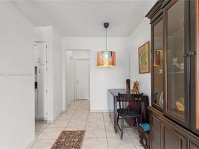 815 SW 10th Ter 20V, Hallandale Beach FL 33009