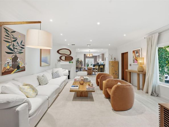 1220 W 21st St, Miami Beach FL 33140