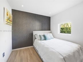 1220 W 21st St, Miami Beach FL 33140