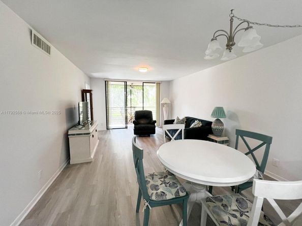 7950 W Mcnab Rd 222, Tamarac FL 33321