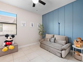 445 SW 113th Ln, Pembroke Pines FL 33025